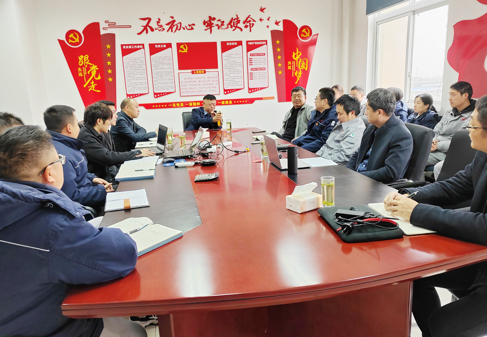 008PG国际集团高级副总裁刘兆滨一行到访四川008PG国际举行事情指导.png